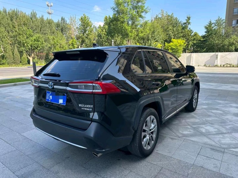 廊坊21年丰田威兰达5