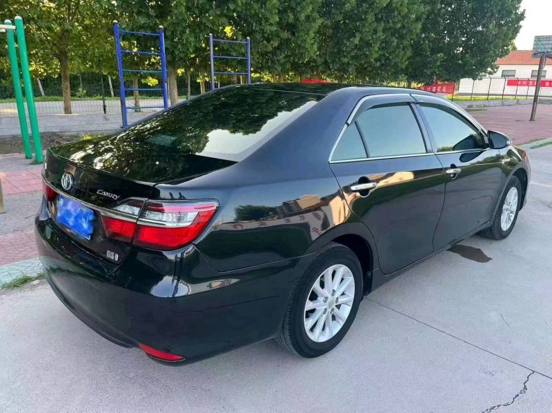 济南17年丰田凯美瑞4