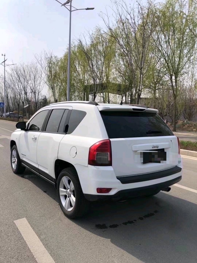 枣庄12年Jeep指南者8