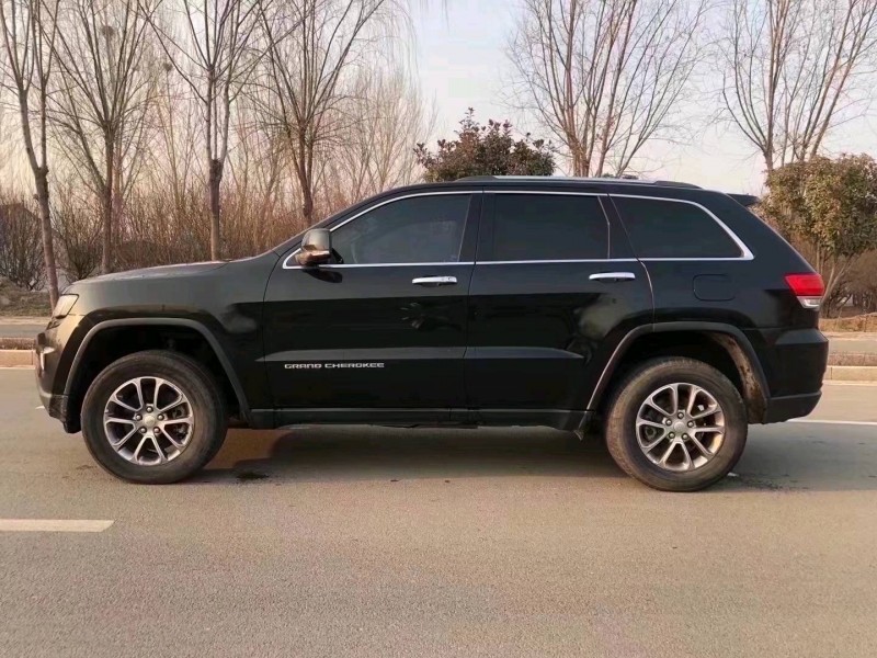 枣庄14年Jeep大切诺基7