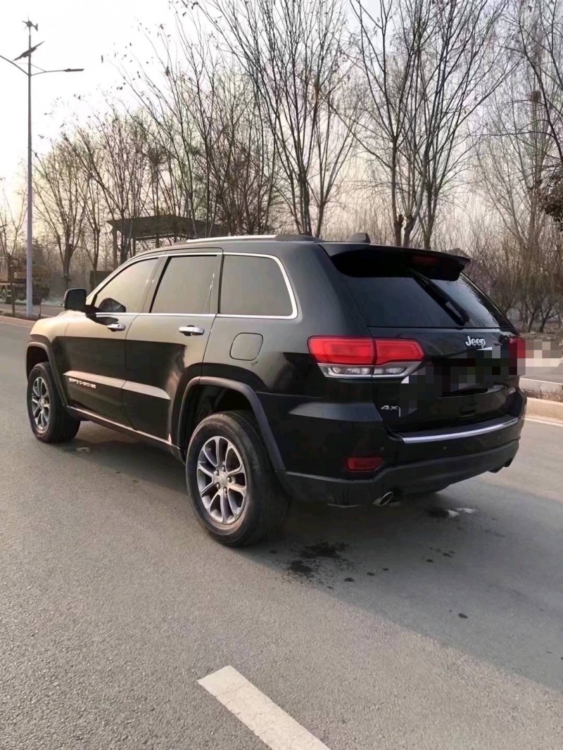 枣庄14年Jeep大切诺基8