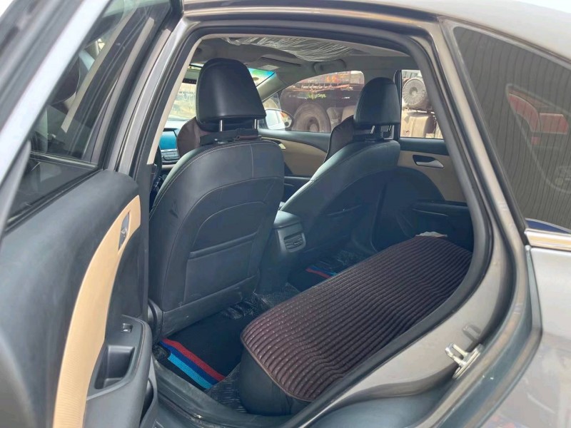 保定21年雪佛兰科鲁泽5