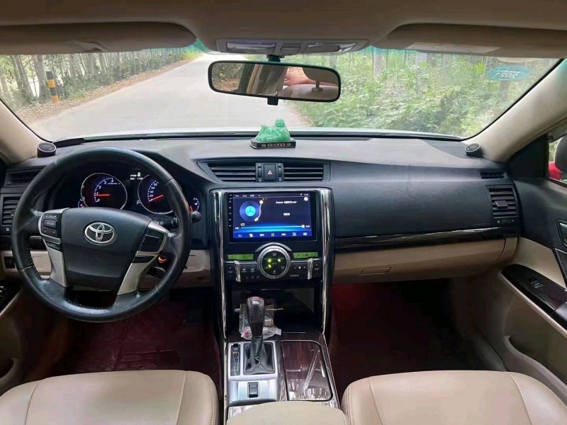 济南13年丰田锐志3