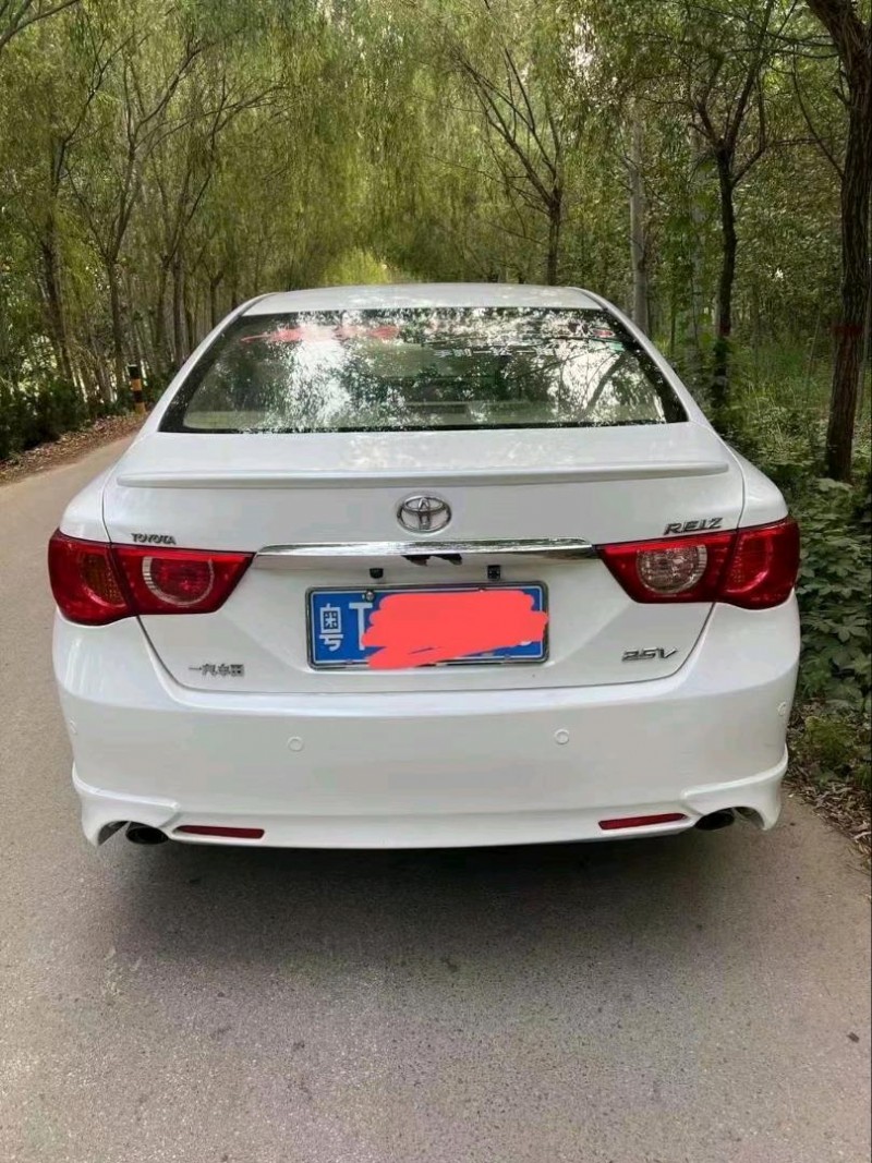 济南13年丰田锐志7