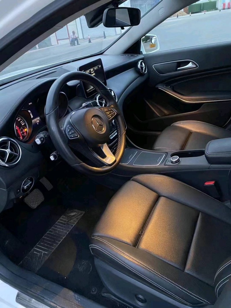 枣庄18年奔驰GLA8