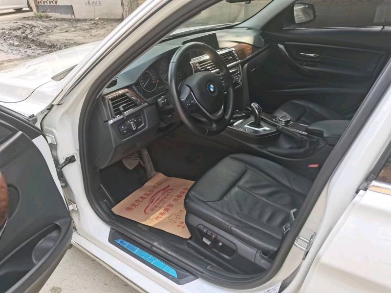 保定14年宝马3系8