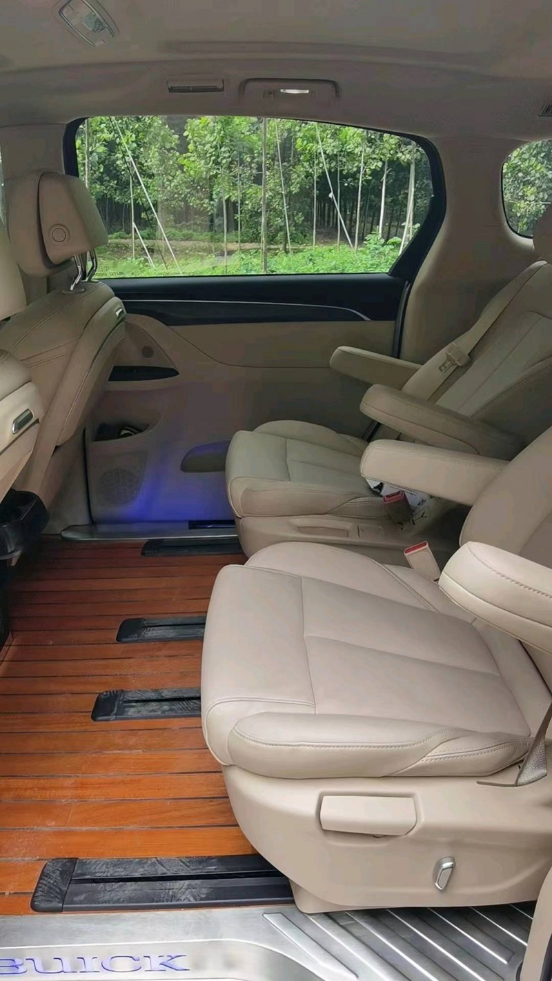 枣庄22年别克GL86