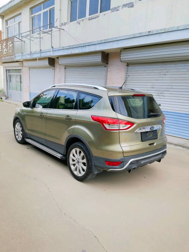 青岛16年福特翼虎5