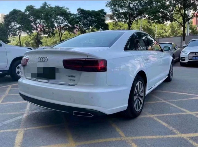 济宁17年奥迪A6L9