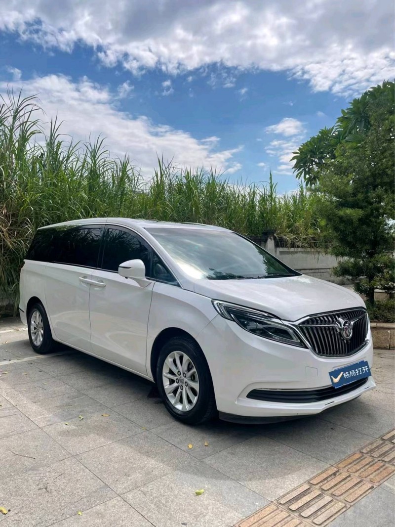 东莞19年别克GL82