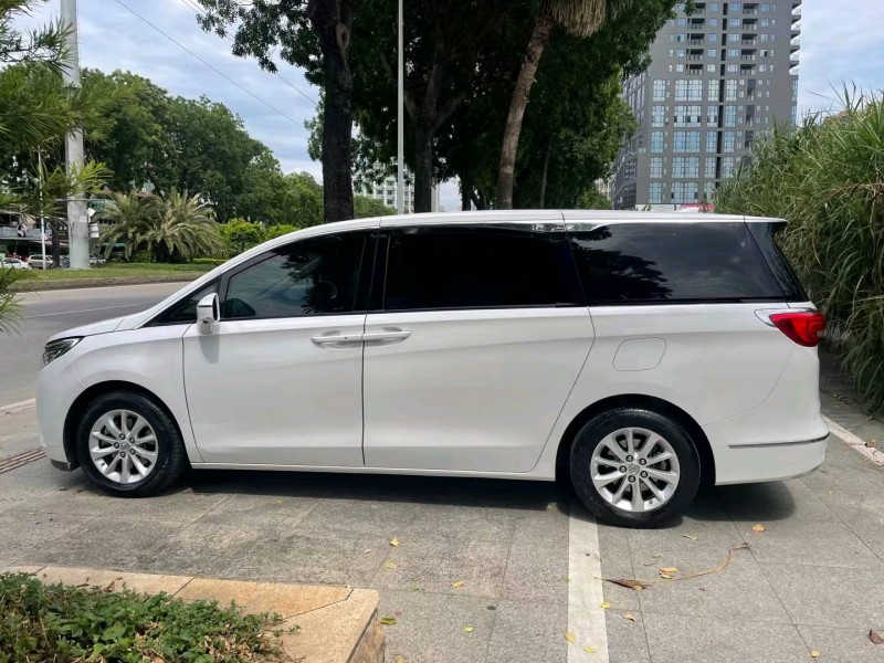 东莞19年别克GL87