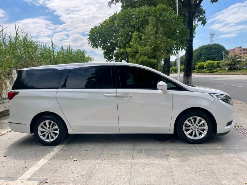 东莞19年别克GL88