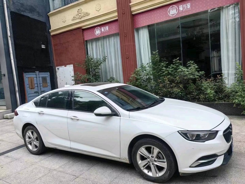 宜昌20年别克君威3