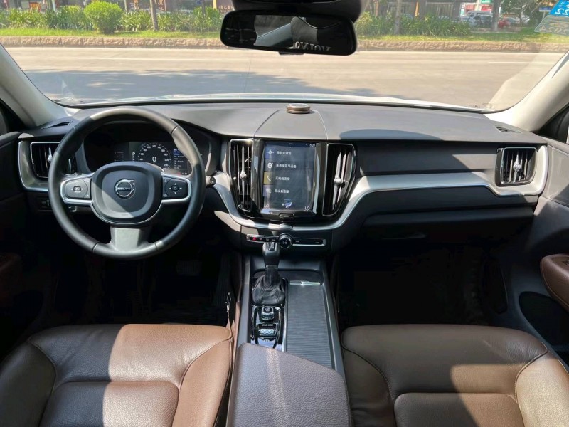 东莞20年沃尔沃XC606