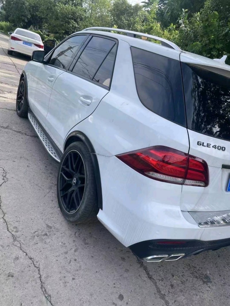 宜昌15年奔驰ML9