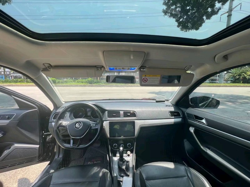 东莞17年大众朗逸4