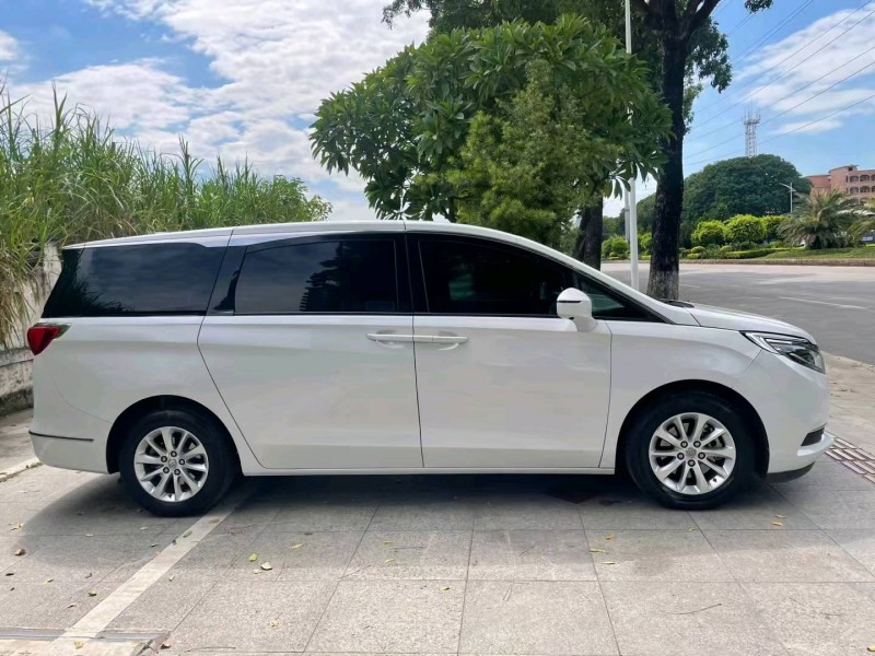 东莞19年别克君威6