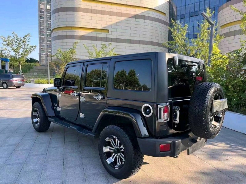 枣庄14年Jeep牧马人8