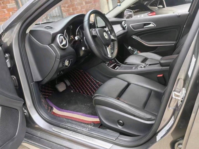 衡阳16年奔驰GLA2