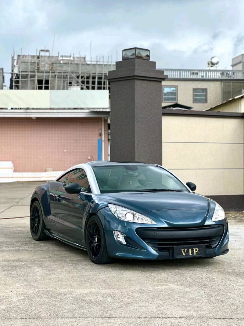 珠海11年标致RCZ3