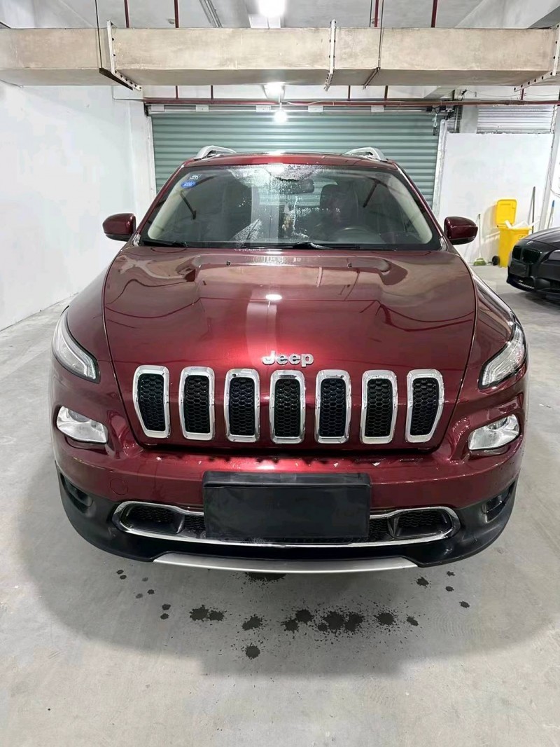 徐州17年Jeep自由光1