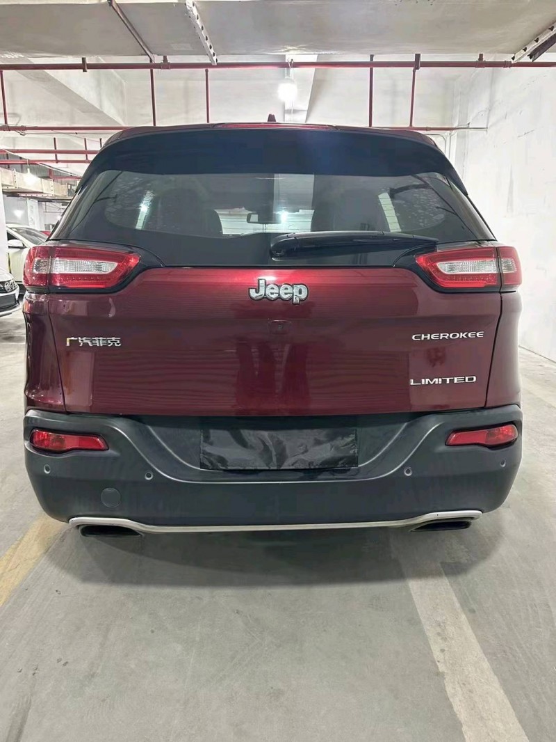 徐州17年Jeep自由光9