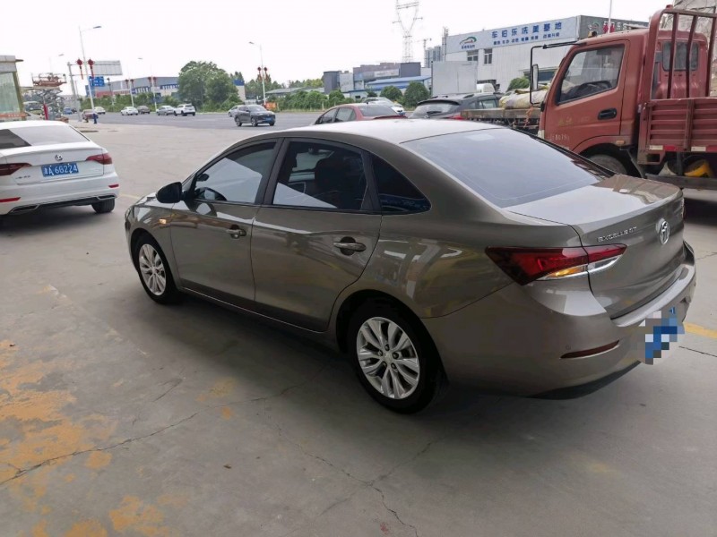 保定21年别克英朗3