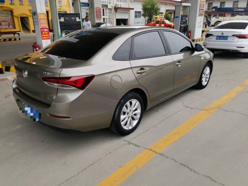 保定21年别克英朗5