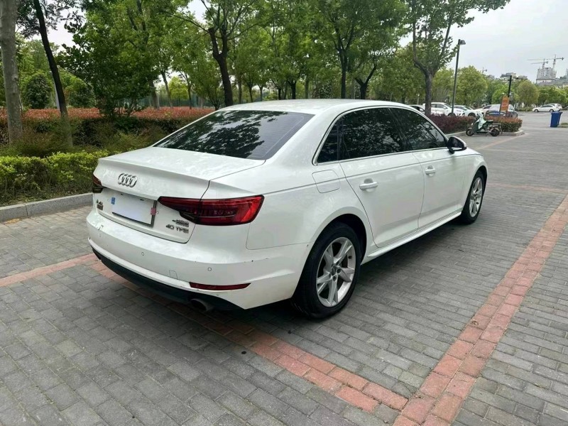 徐州17年奥迪A4L4