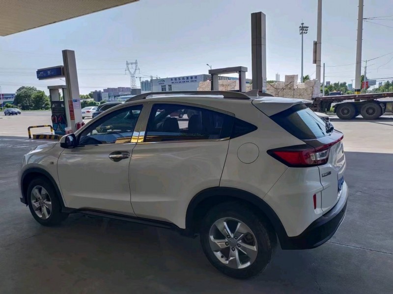 保定17年本田XRV5