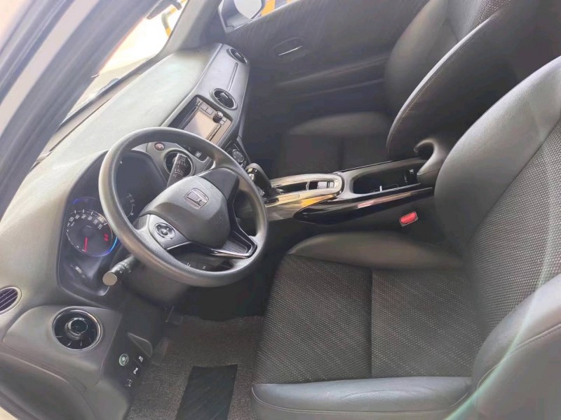 保定17年本田XRV6