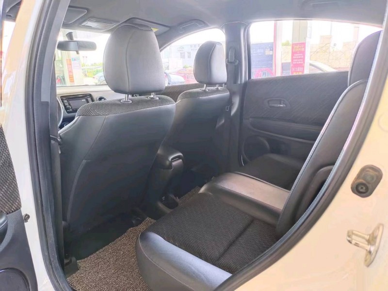 保定17年本田XRV7