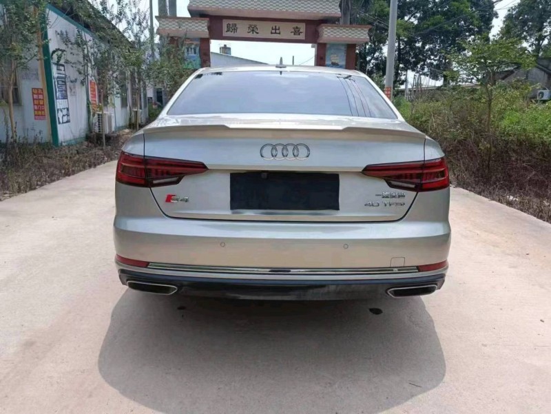 珠海18年奥迪A4L9