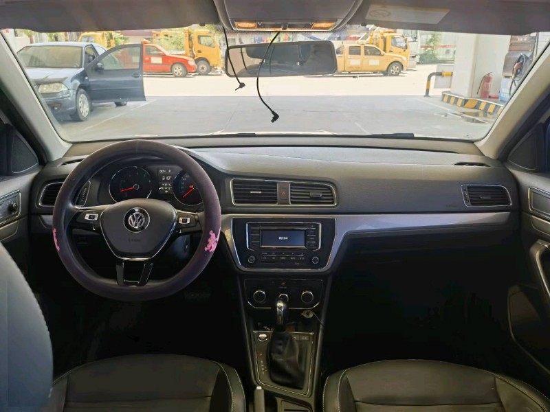 保定17年大众朗逸6