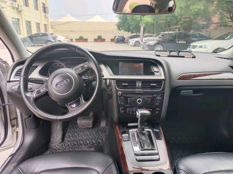 保定14年奥迪A4L7