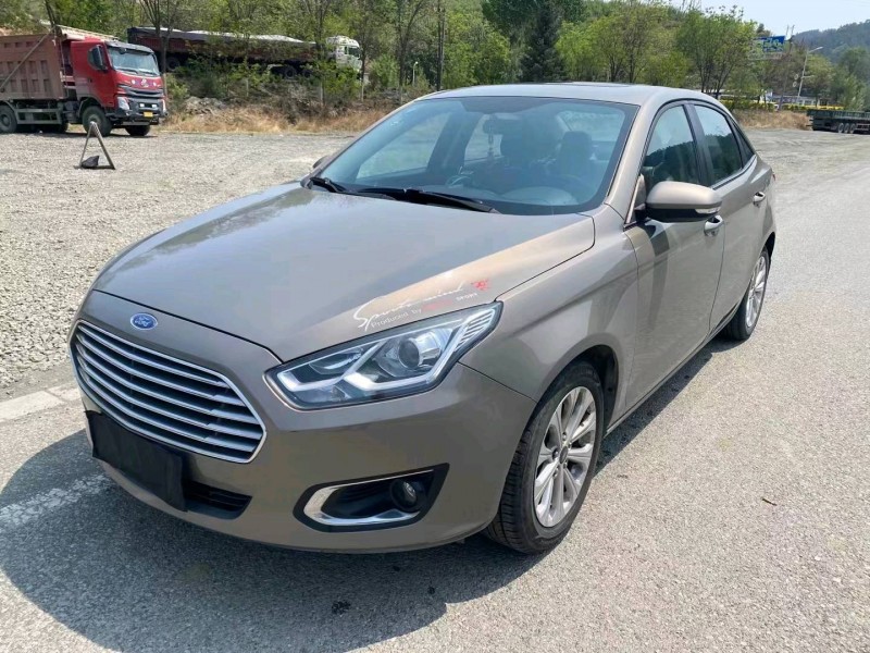 邯郸16年福特福睿斯2