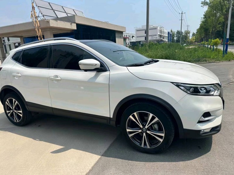 保定22年日产逍客3