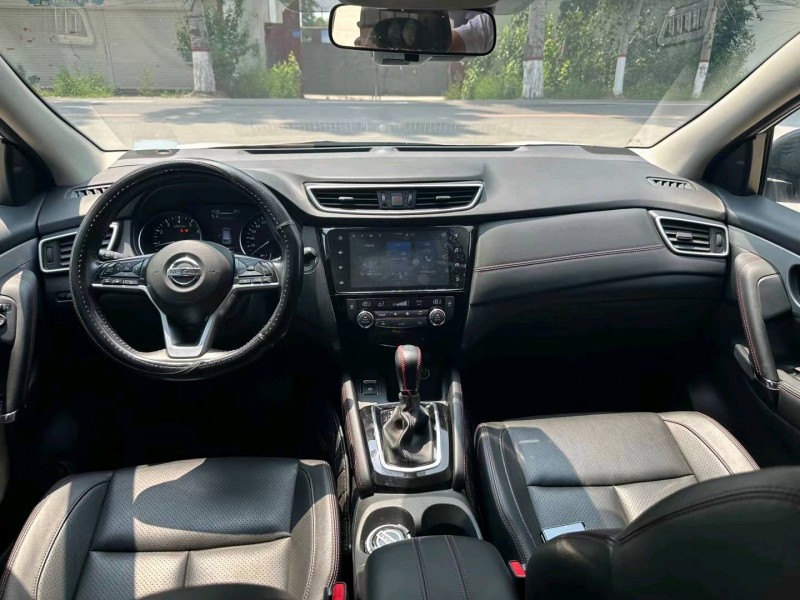 保定22年日产逍客6