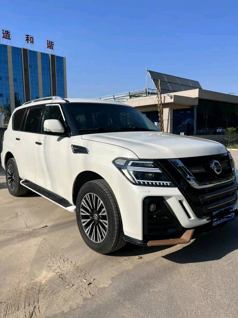 保定17年日产途乐5