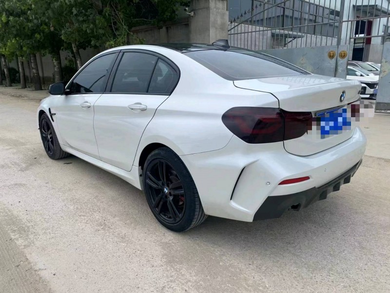 保定19年宝马1系8