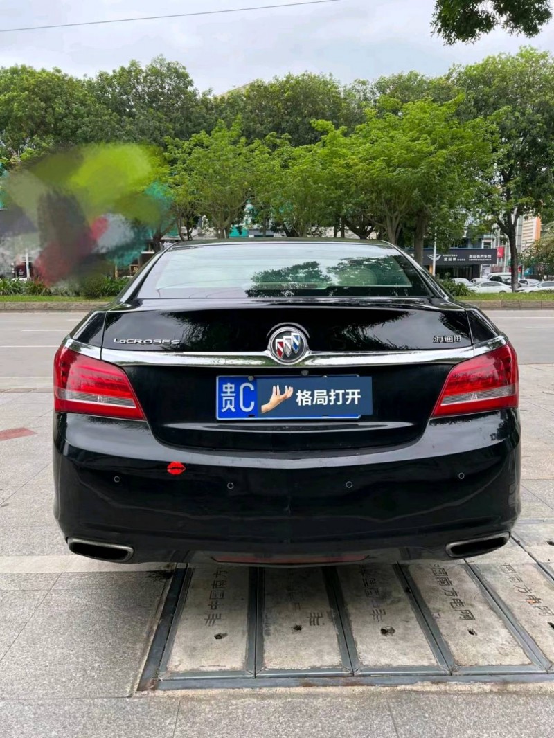 东莞15年别克君越8