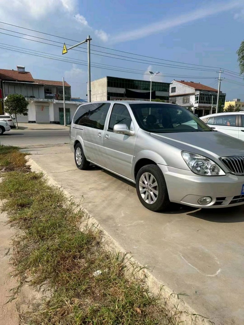 枣庄16年别克GL82