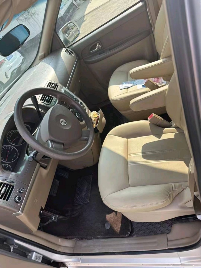 枣庄16年别克GL89