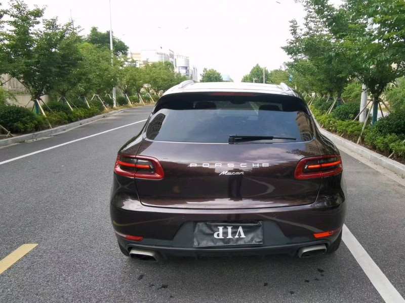 苏州17年保时捷Macan9
