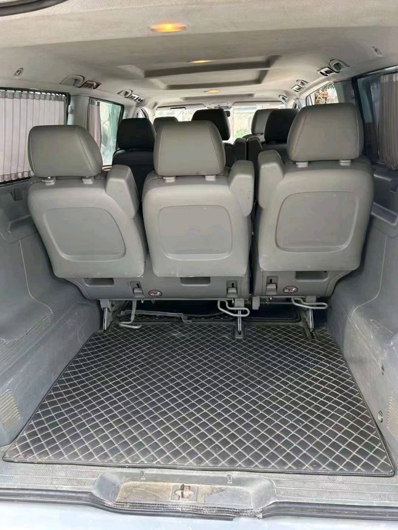 淄博11年奔驰威霆8