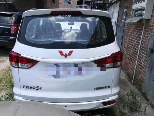 廣州16年五菱汽車宏光5