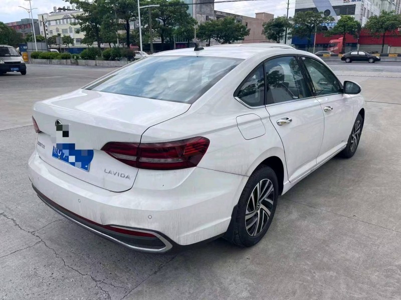 广州23年大众朗逸9