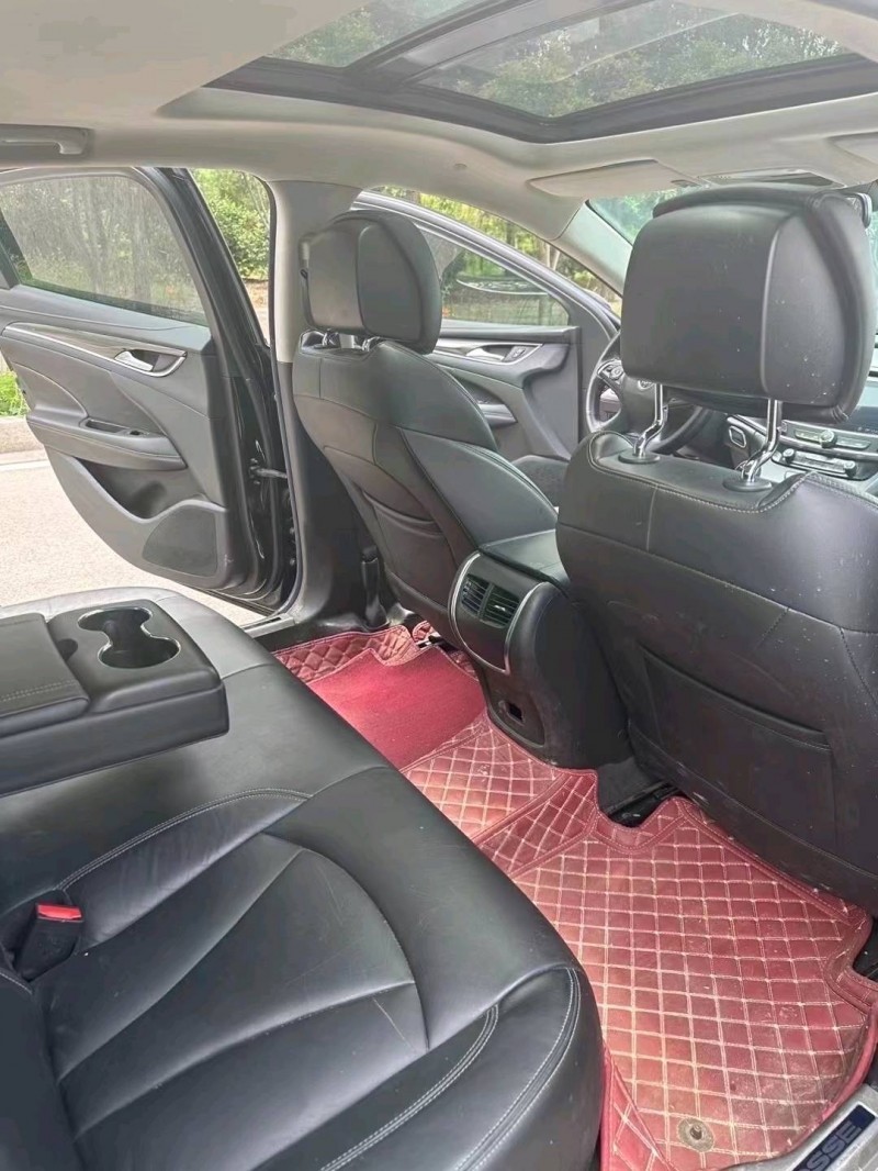 枣庄20年别克君越5