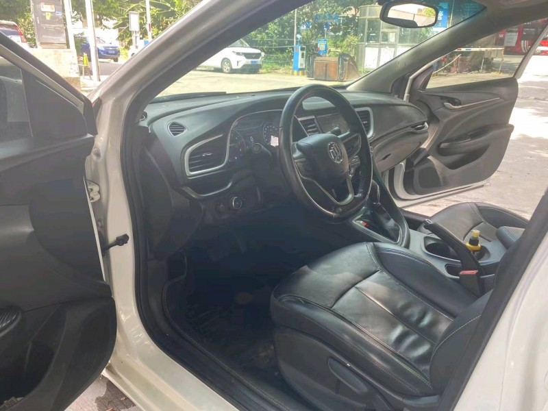 广州18年别克英朗4