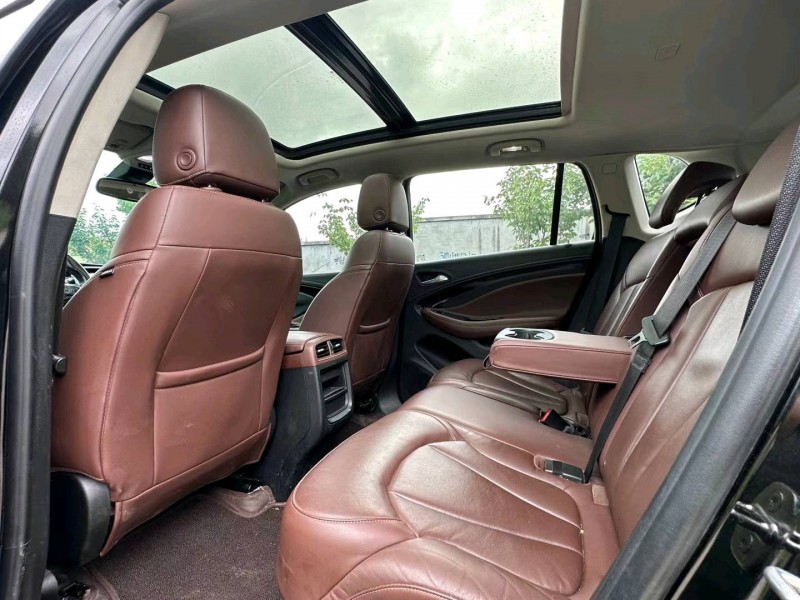 青岛18年别克昂科威5